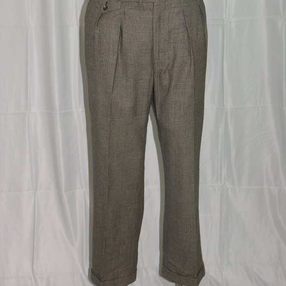 Fabrizio New York Taupe Plaid Three Button Suit 38R - Picture 10 of 13